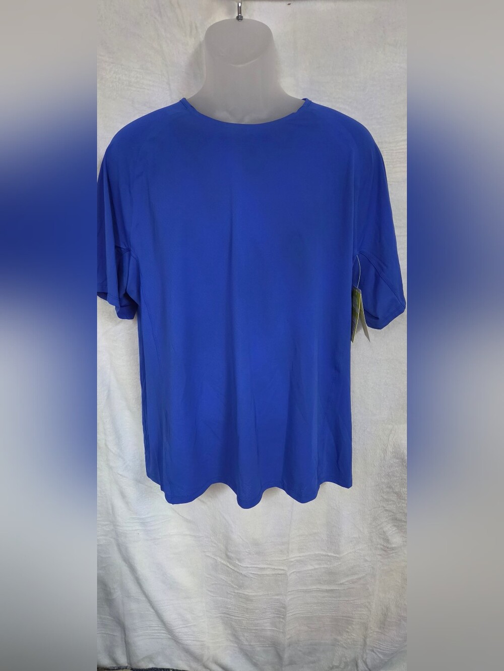 all in motion Mens Moisture Wicking Short-Sleeve Tee in Royal Blue